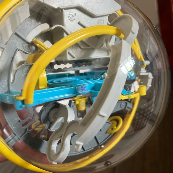 Perplexus Puzzle Ball - Picture 2 of 5